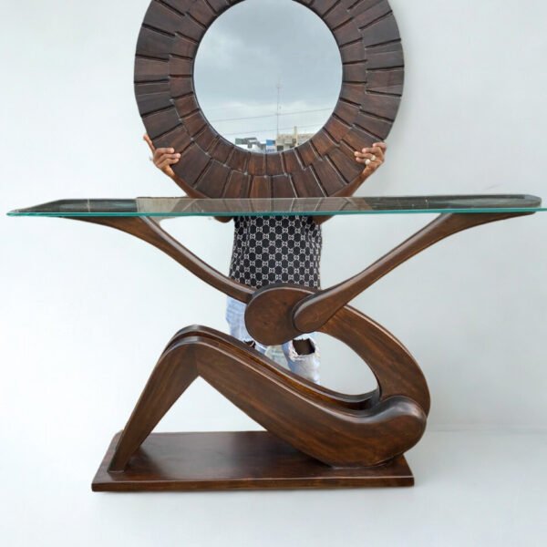 Nesa Console Table